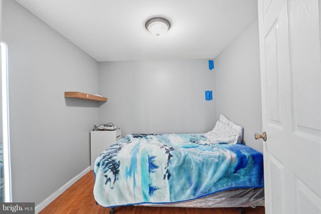 1072 TOTTENHAM CT, Sterling, VA 20164
