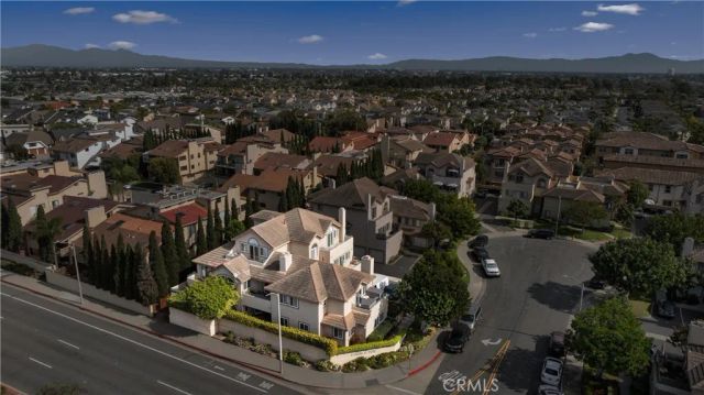 5021 Waverider, Huntington Beach, CA 92649