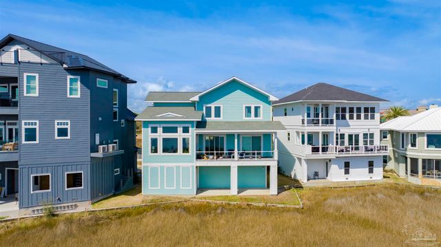 1137 Sawgrass Dr, Gulf Breeze, FL 32563