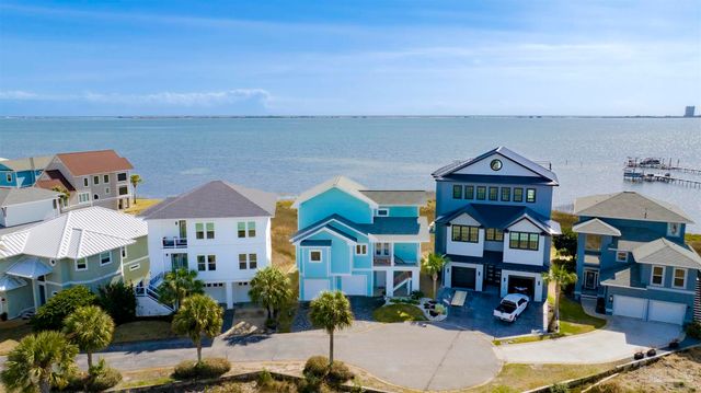 1137 Sawgrass Dr, Gulf Breeze, FL 32563