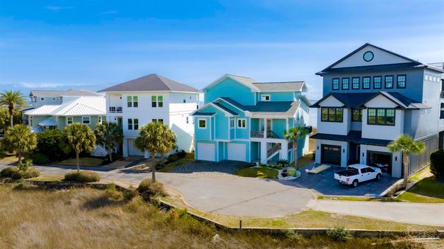 1137 Sawgrass Dr, Gulf Breeze, FL 32563