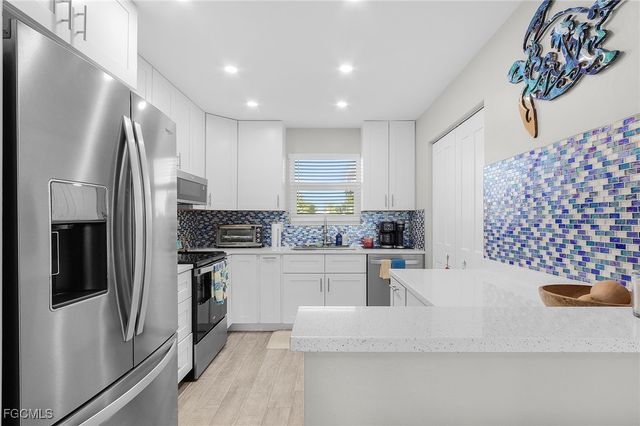 1714 Bikini CT 103, Cape Coral, FL 33904