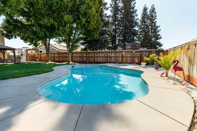 934 Fallbrook Ct, Escalon, CA 95320