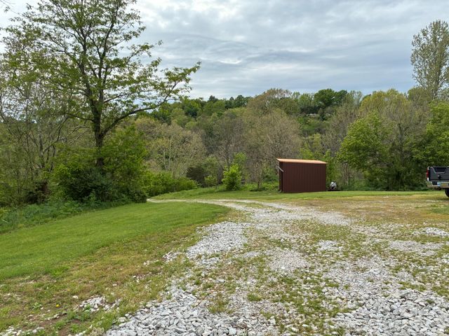 901 Crooked Creek Road, Carlisle, KY 40311