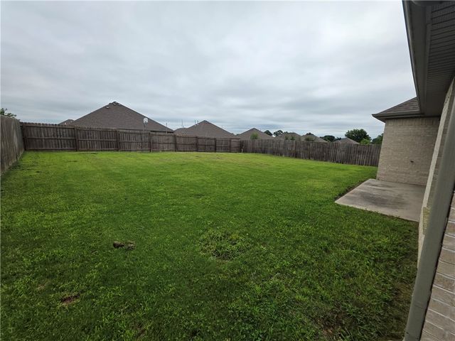 1100 Gardenia Street, Centerton, AR 72719