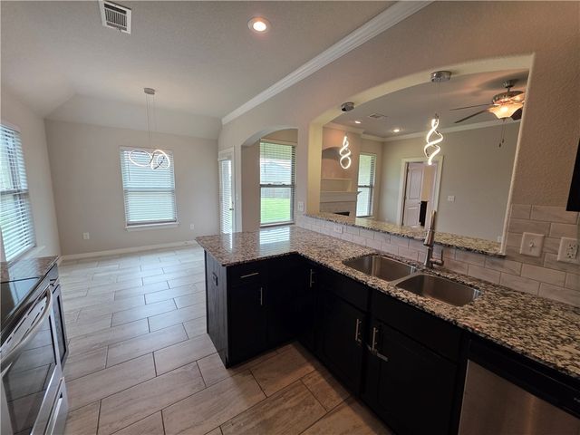 1100 Gardenia Street, Centerton, AR 72719