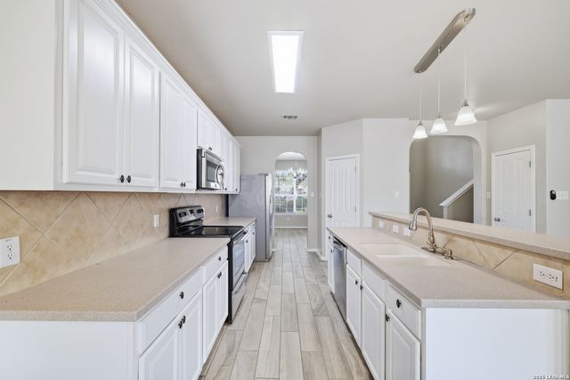 25602 Sophora, San Antonio, TX 78261