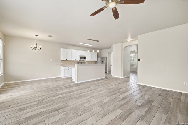 25602 Sophora, San Antonio, TX 78261