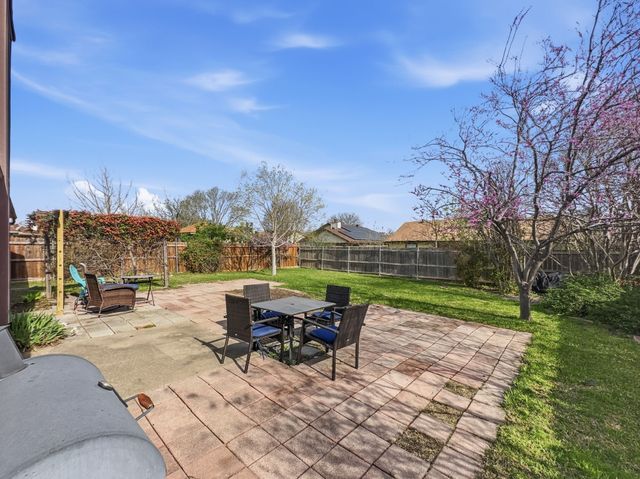 321 Juniper Drive, Arlington, TX 76018