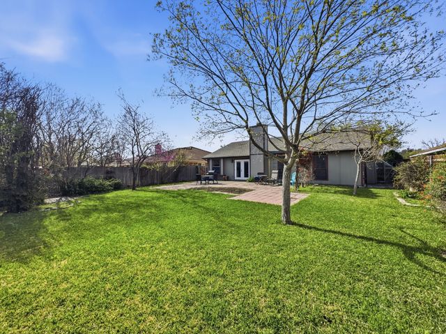 321 Juniper Drive, Arlington, TX 76018