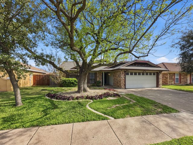 321 Juniper Drive, Arlington, TX 76018