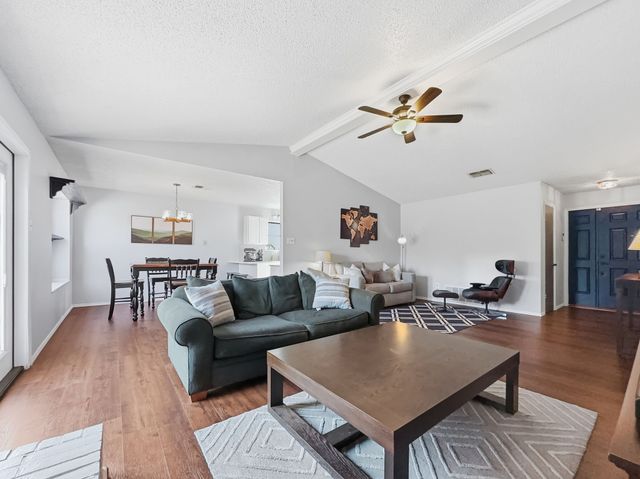 321 Juniper Drive, Arlington, TX 76018