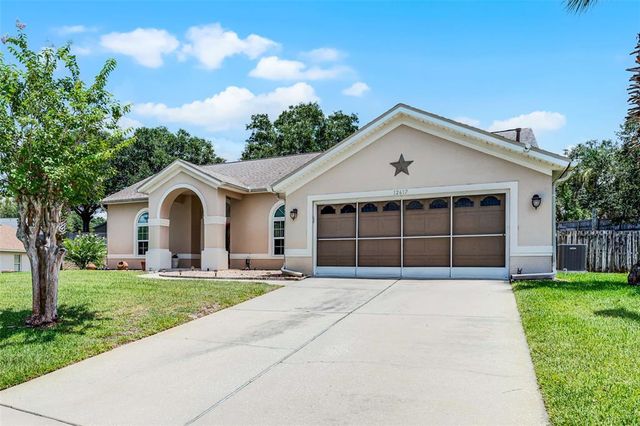 12617 DOUGLAS FIR COURT, Clermont, FL 34711
