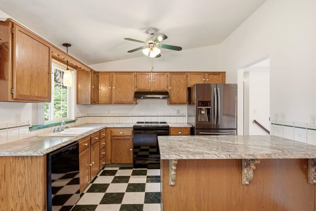 4814 E Peone Pines Dr, Mead, WA 99021