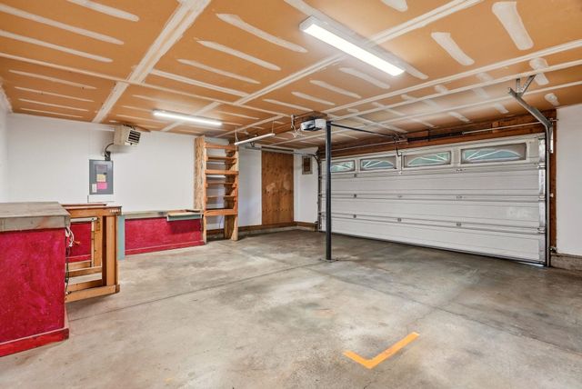 4814 E Peone Pines Dr, Mead, WA 99021
