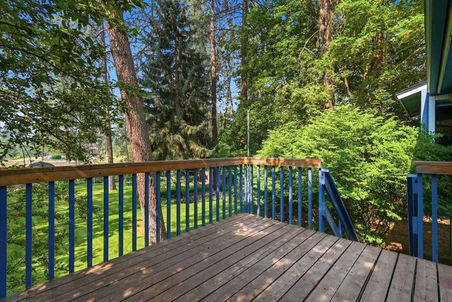4814 E Peone Pines Dr, Mead, WA 99021