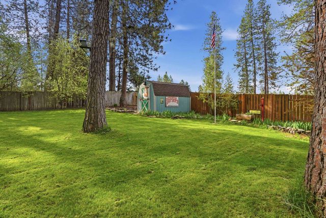 4814 E Peone Pines Dr, Mead, WA 99021