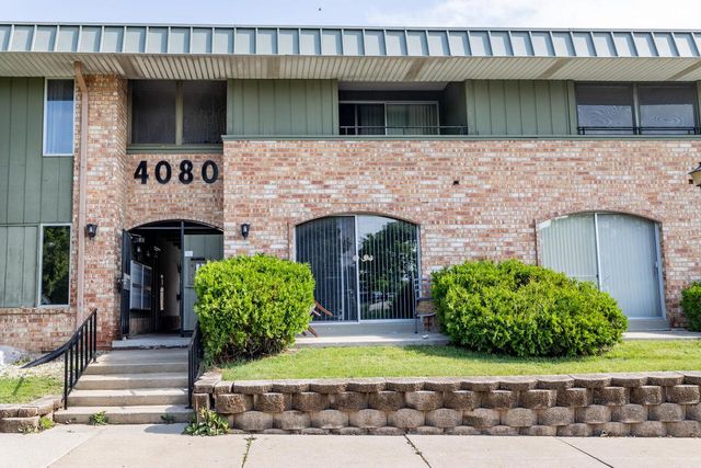 4080 W Rivers Edge CIRCLE #14, Brown Deer, WI 53209
