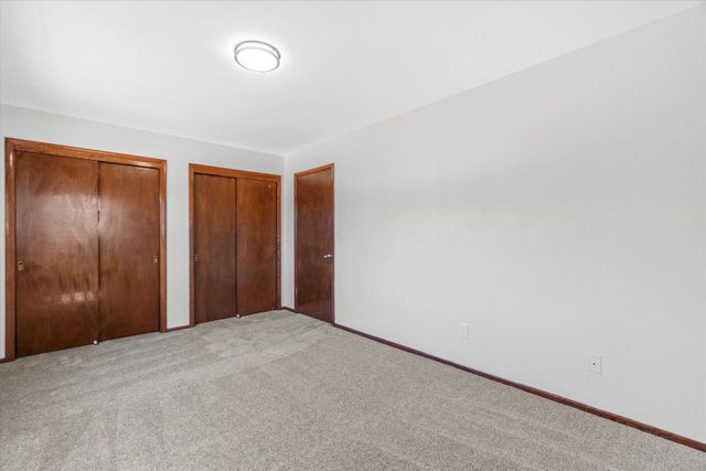 8150 S 88th STREET, Franklin, WI 53132