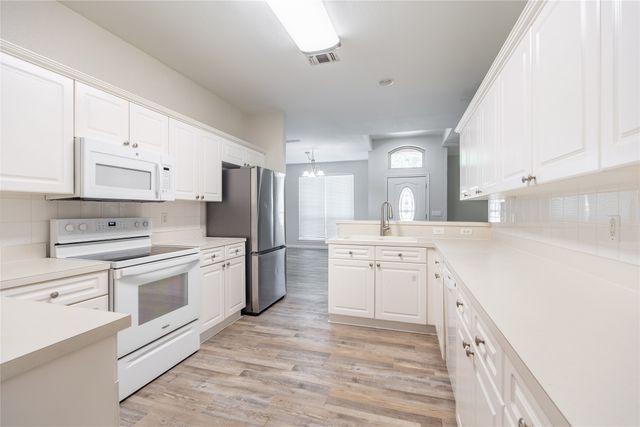 1801 Fern Court, Grapevine, TX 76051