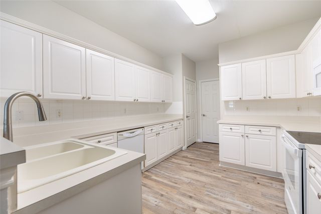 1801 Fern Court, Grapevine, TX 76051
