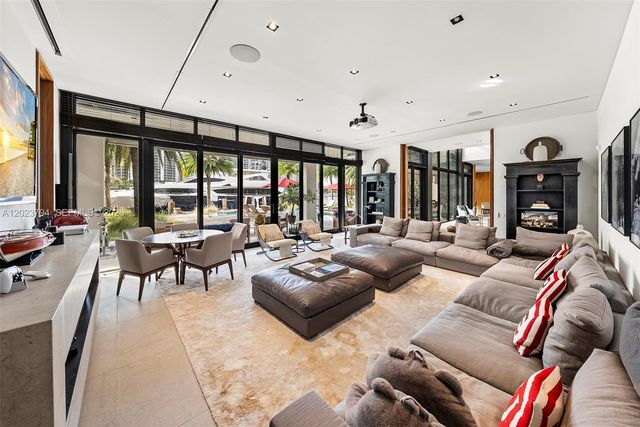 385 Centre Island, Golden Beach, FL 33160
