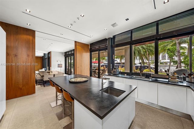 385 Centre Island, Golden Beach, FL 33160
