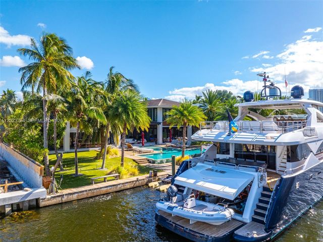 385 Centre Island, Golden Beach, FL 33160