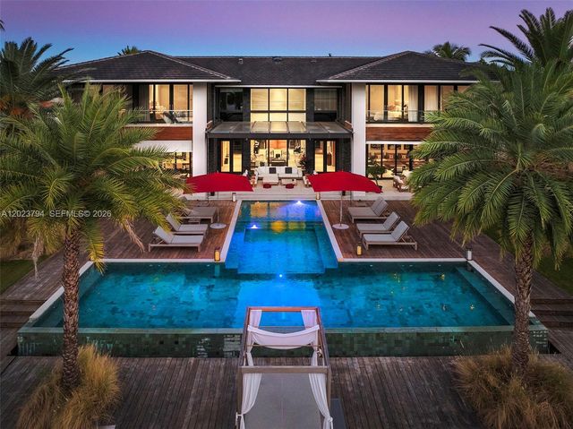 385 Centre Island, Golden Beach, FL 33160