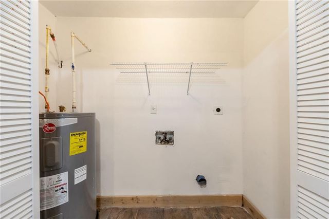 5835 Bearing Way, College Park, GA 30349