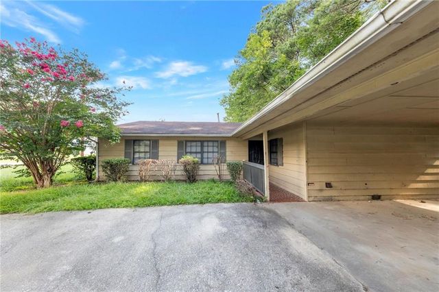 5835 Bearing Way, College Park, GA 30349