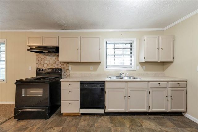5835 Bearing Way, College Park, GA 30349