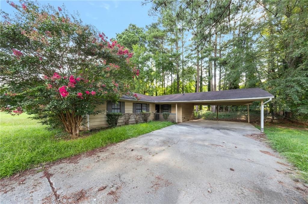 5835 Bearing Way, College Park, GA 30349
