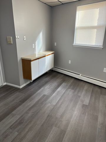 344 Washington Avenue 1A, Waterbury, CT 06708