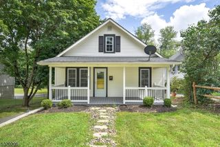 47 Merriam Ave, Newton Town, NJ 07860