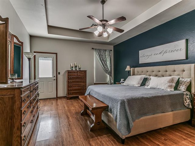 10124 Ashford Drive, Yukon, OK 73099