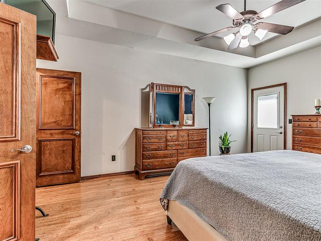 10124 Ashford Drive, Yukon, OK 73099