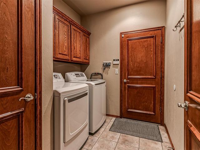 10124 Ashford Drive, Yukon, OK 73099