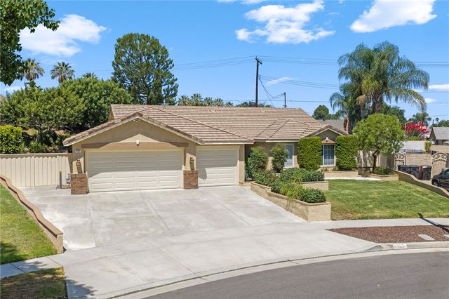 737 Beverly Road, Corona, CA 92879
