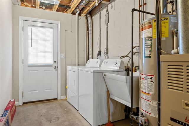 304 Northglen, Adams Twp, PA 15044