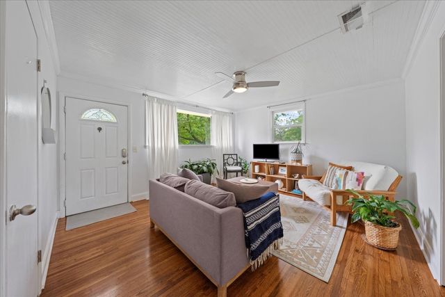 2920 Twin Lawn Dr, Nashville, TN 37214