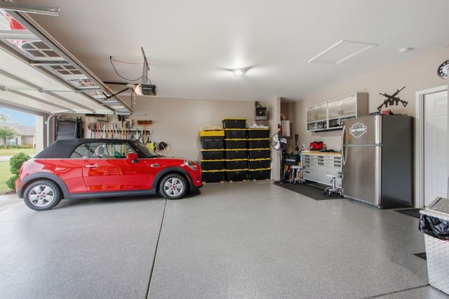 2204 Henderson Dr, Spring Hill, TN 37174
