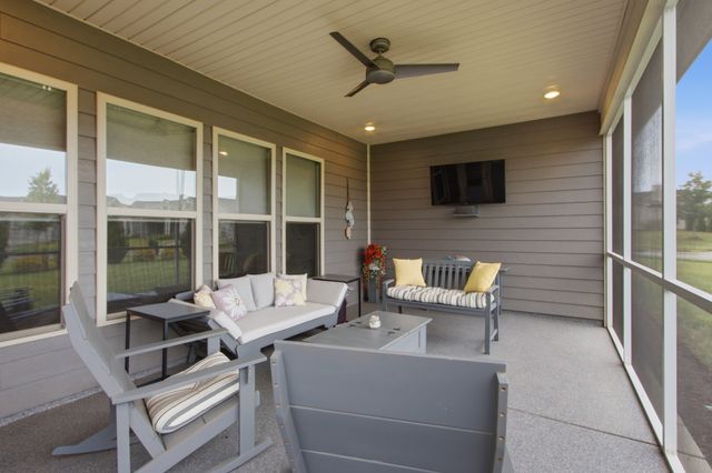 2204 Henderson Dr, Spring Hill, TN 37174