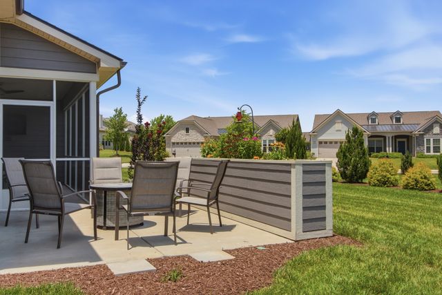 2204 Henderson Dr, Spring Hill, TN 37174