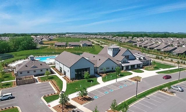 2204 Henderson Dr, Spring Hill, TN 37174