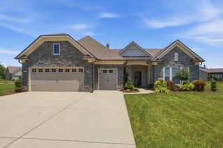 2204 Henderson Dr, Spring Hill, TN 37174