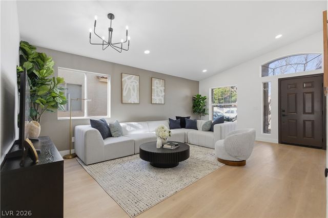 4707 Chestnut Blaze Drive, North Las Vegas, NV 89032