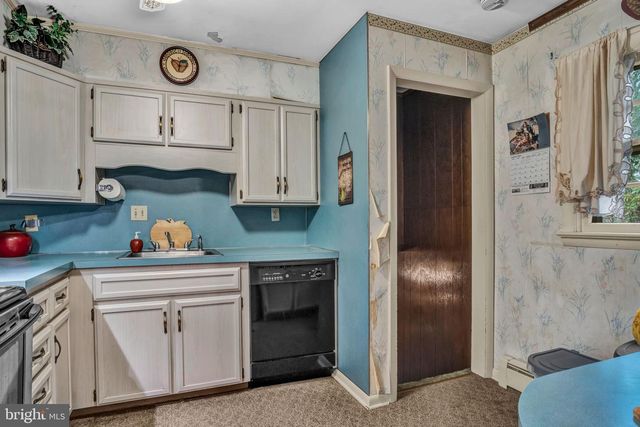 604 SHIELD STREET, Harrisburg, PA 17109