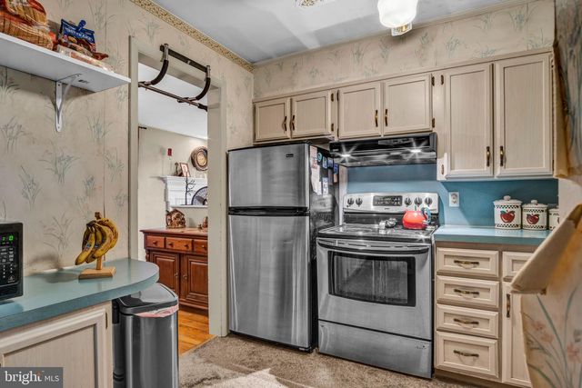 604 SHIELD STREET, Harrisburg, PA 17109