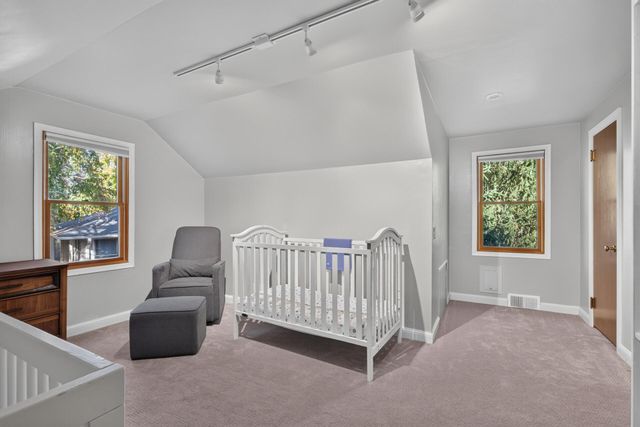 615 Utah Avenue S, Golden Valley, MN 55426